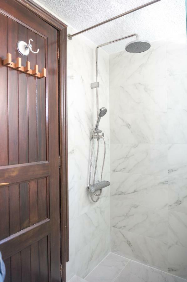 Villa Aurora In Sani With Garden And Pool エクステリア 写真